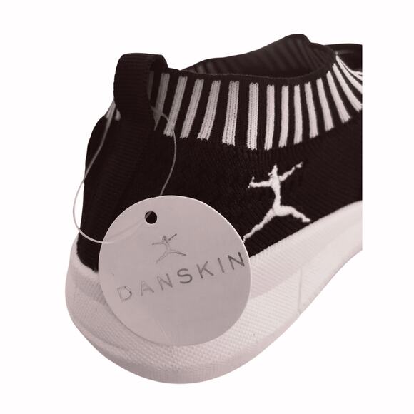DANSKIN Womens ENERGY Sneakers Size 6 Black White Lace Up Gym Athletic Training - Picture 11 of 12